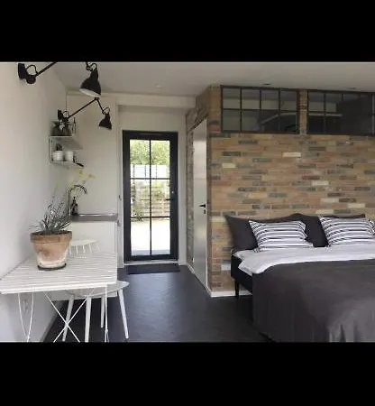 Couette-café Hideaway Engvej 3*